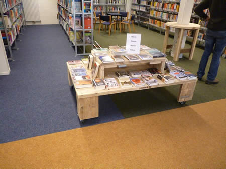 meubilair/ openbare bibliotheek den burg texel